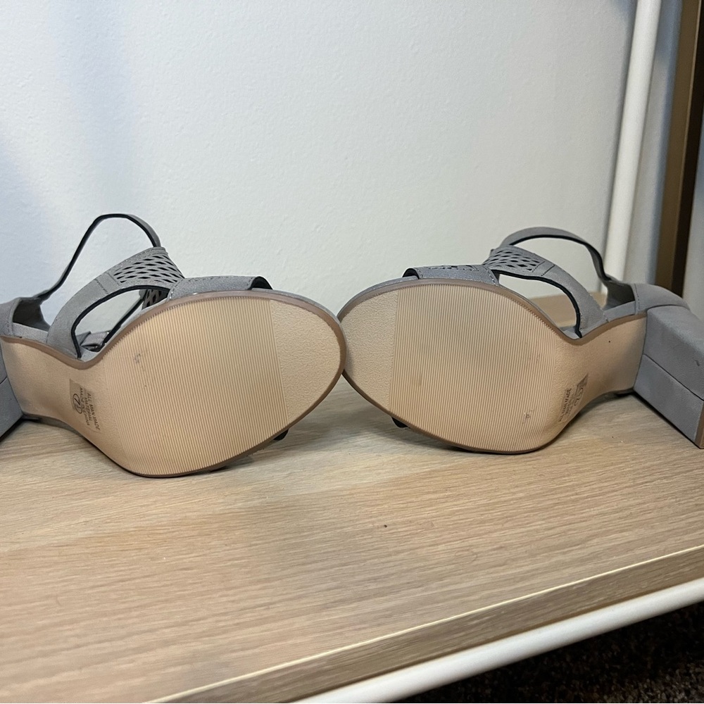 Euc Size 7.5 Block Heel - image 5